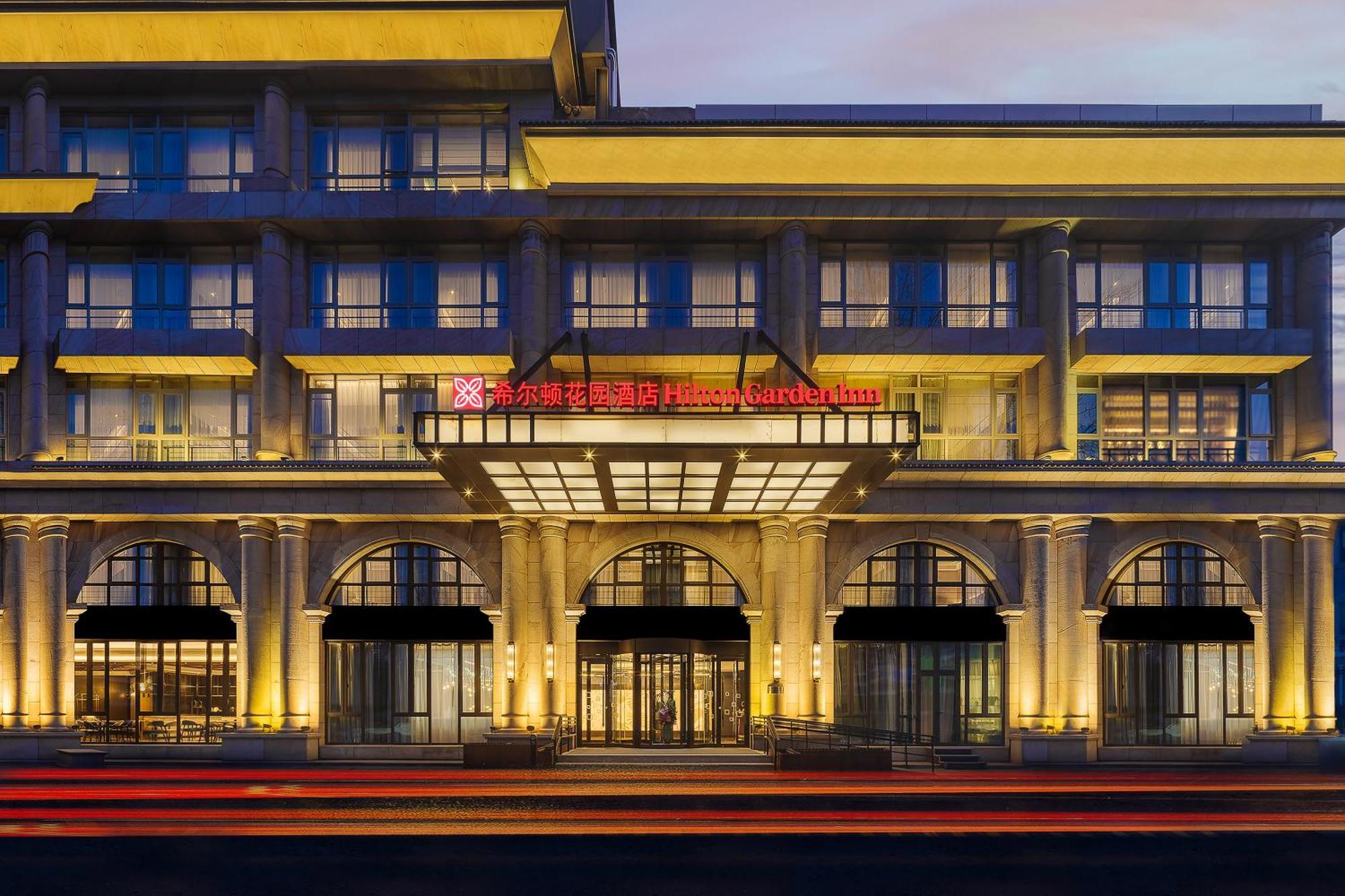 Hilton Garden Inn Beijing Guomao エクステリア 写真