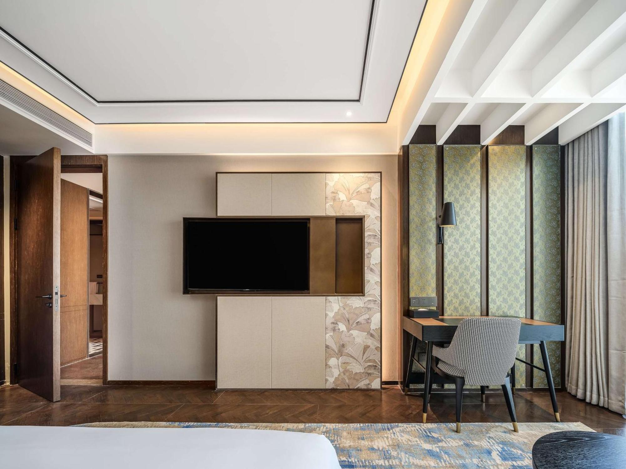 Hilton Garden Inn Beijing Guomao エクステリア 写真