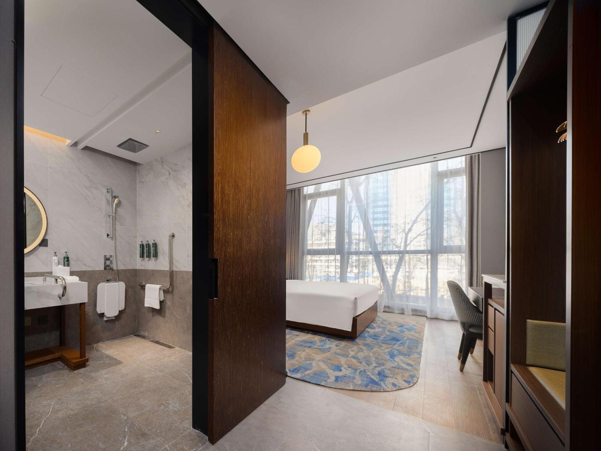 Hilton Garden Inn Beijing Guomao エクステリア 写真