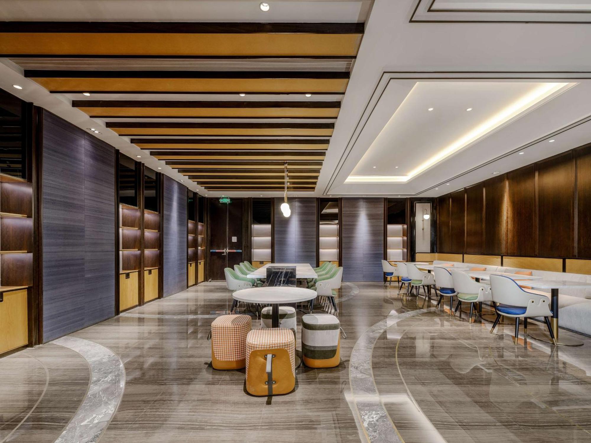 Hilton Garden Inn Beijing Guomao エクステリア 写真